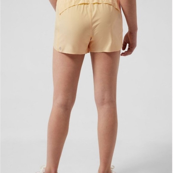 Athleta Girl Heart the Hustle 2.5" Orange Short lined - Picture 3 of 11